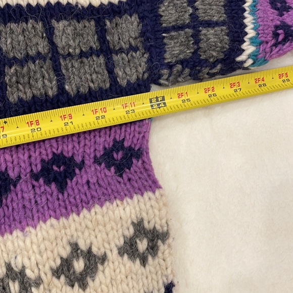 Colourful Handknit 100% Wool Sweater - Picture 5 of 6